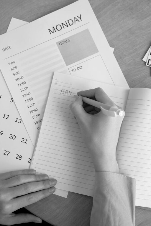 How to Set Realistic Weekly Goals for Greater Productivity